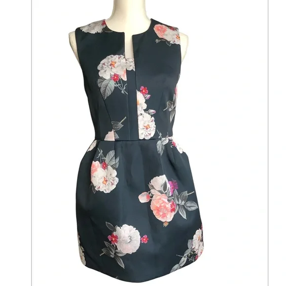 Cameo The Outcome Floral Dress Size Medium - Picture 3 of 11